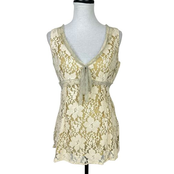 Nick & Mo NWT Cream Beige Lace Layered V-neck Tailored Sleeveless Top - Picture 1 of 11